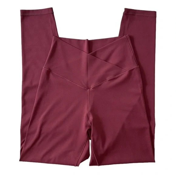 Aerie Real Me High Waisted Crossover Legging in a Burgundy Red Color Size Medium - Picture 1 of 6
